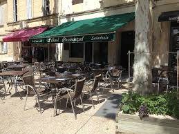 Restaurant traditionnel au cœur Fontvieille 13990 L’Ami Provençal